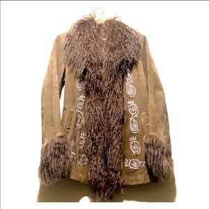 Tres Jolie Afghan Coat Jacket in Beige. Size small
